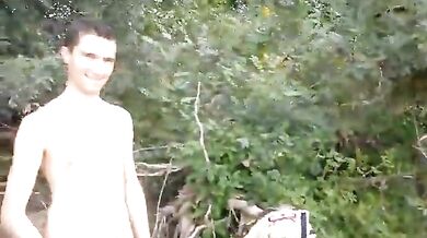 Avventura di succhiacazzi gay in spiaggia