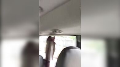 Ragazzo tailandese si masturba sul bus