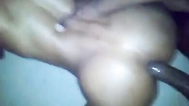 Due neri superdotati si scopano il culo