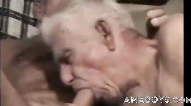 Coppia di vecchi affamati di sborra