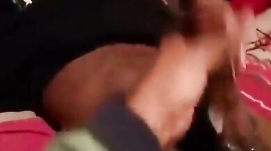 Black Stad sega il suo enorme cazzo in cam