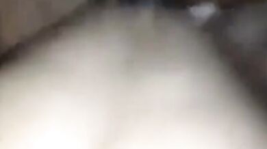 Un grosso cazzo nero mi fotte il culo