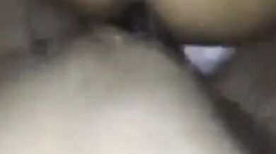 Un grosso cazzo nero mi fotte il culo