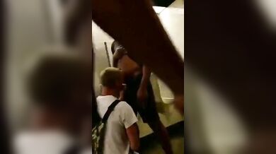 Fusto si fa un pompino amatoriale con omaggio di sperma