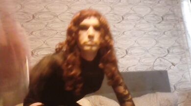 Per favore travestiti e masturbati per me!