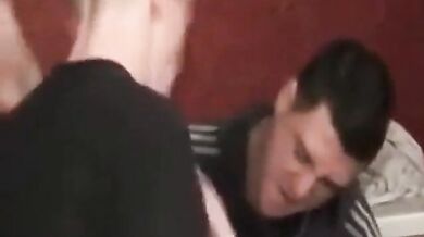 Tre ragazzi chav inglesi: sport acquatici e scopata