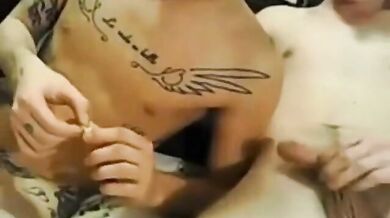 Esperimento di ragazzi locali in webcam