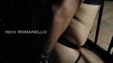 Schiavo scopata BDSM con padrone porco