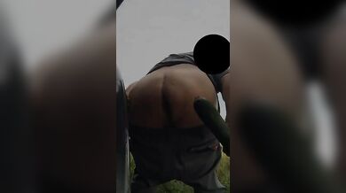 Zucchina e Cetriolo al parcheggio pubblico