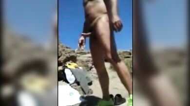 Scopata all'aperto con uno stallone amatoriale appeso