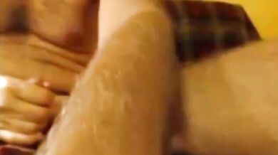 Il nonno si masturba in webcam