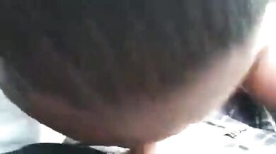 Ragazzo nero mi succhia a secco nella sua macchina