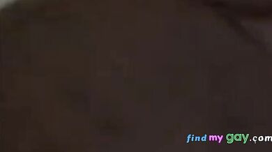 Sesso anale senza preservativo tra zio e nipote