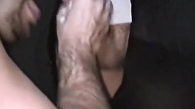 Festa degli squirt al Glory Hole