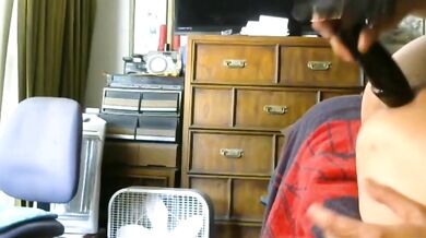 Cazzo grosso senza preservativo per il mio culo arrapato