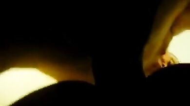 Papà amatoriale senza preservativo scopa un ragazzo