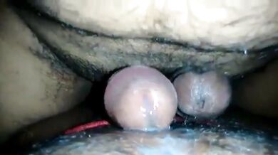 Grossi cazzi neri che si sfregano insieme