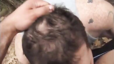 Fusti pelosi nella foresta