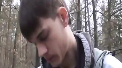 Twink si masturba in webcam