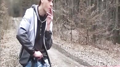 Twink si masturba in webcam