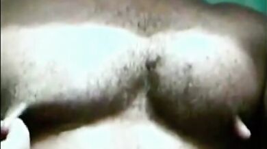 I capezzoli allungati di papà