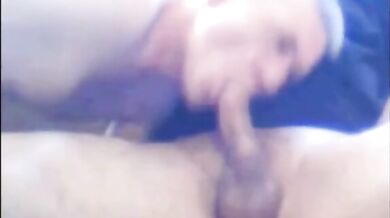 Divertimento in webcam con stalloni amatoriali