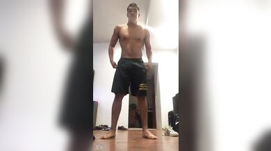 Cazzo messicano enorme spacca bocche e culi stretti senza pietà