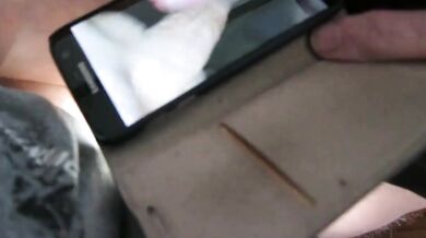 Caldo pompino amatoriale e masturbazione in webcam