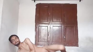 Due indiani amatoriali fanno sesso bareback e giochi