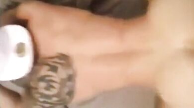 Amatoriale bianco senza preservativo nero