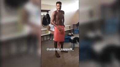 Compilation di Giovani Italiani con Cazzi Grossi che Sborrano