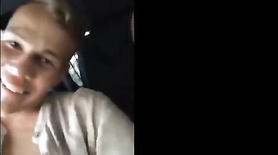 Compilation di Giovani Italiani con Cazzi Grossi che Sborrano