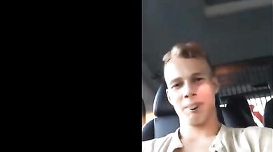 Compilation di Giovani Italiani con Cazzi Grossi che Sborrano