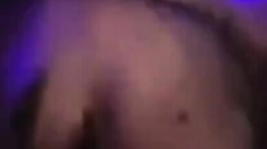 Troia Italiana Simone Prende Dildo e Cazzo nel Culo