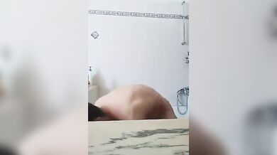 Ragazzo Italiano Etero Caldo si Sega il Cazzo