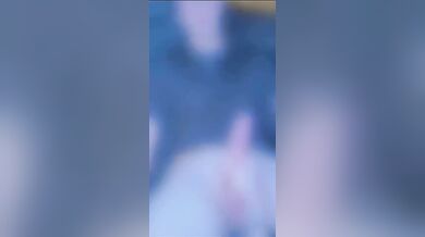 Ragazzo Italiano Etero si fa Succhiare dal Amico Gay