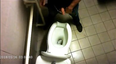 Spia Bagno Italiano: Ragazzi Etero Esposti Voyeur