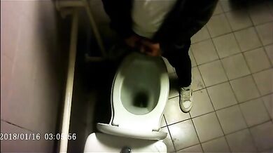 Spia Bagno Italiano: Ragazzi Etero Esposti Voyeur