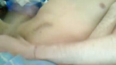 Ragazzo Italiano si Sega il Cazzo Grosso Arrapato