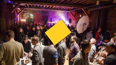 Raw Bareback con il suo giovane amico asiatico