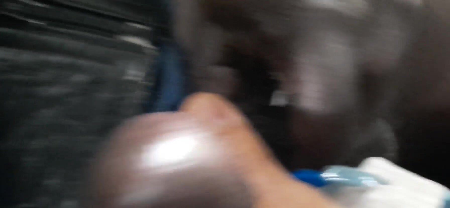 Il cazzo nero mi eccita e lo prendo