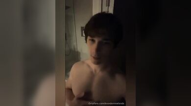 Influencer Yummy Compilation: Cazzo Enorme e Sborrate Infinite!