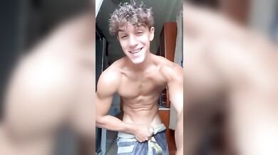 Compilation porca di Kevin G. twink italiano troia