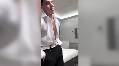 Compilation porca di Kevin G. twink italiano troia