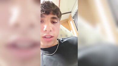 Pig italiano arrapato si sega da porco