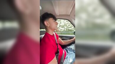 Teo fit italiano si mena in macchina