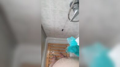 Masturbazione in doccia