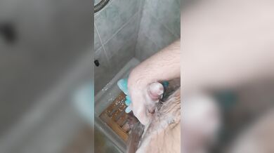 Masturbazione in doccia
