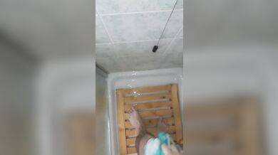 Masturbazione in doccia