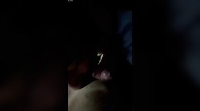 Sesso occasionale in auto con un ragazzo appena conosciuto